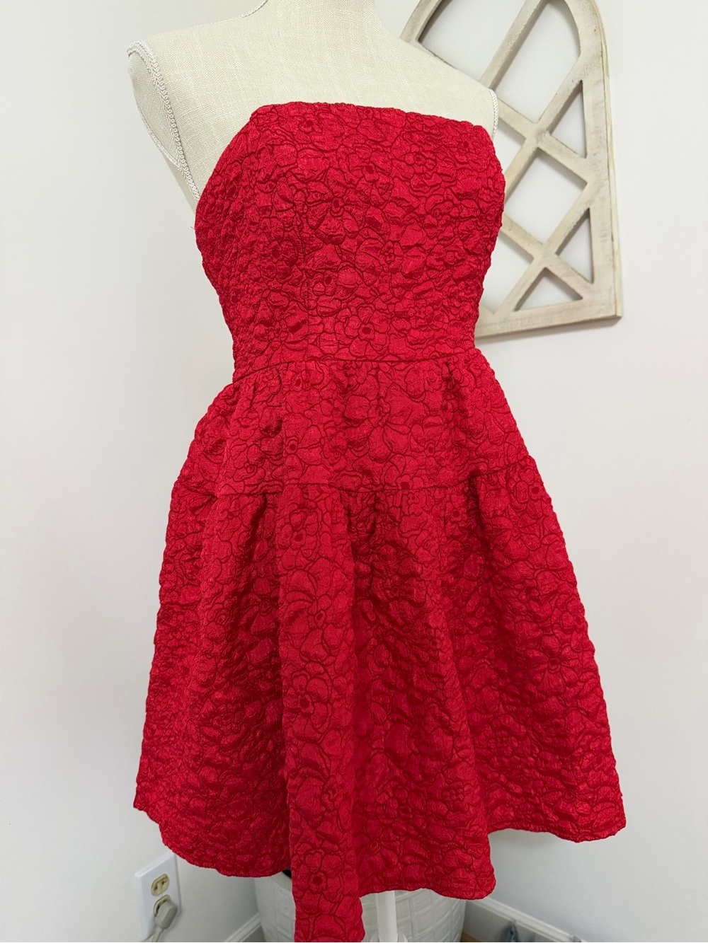 Hello Molly Sasha Strapless Mini Dress Red Women’s Size M NWT - Picture 3 of 12